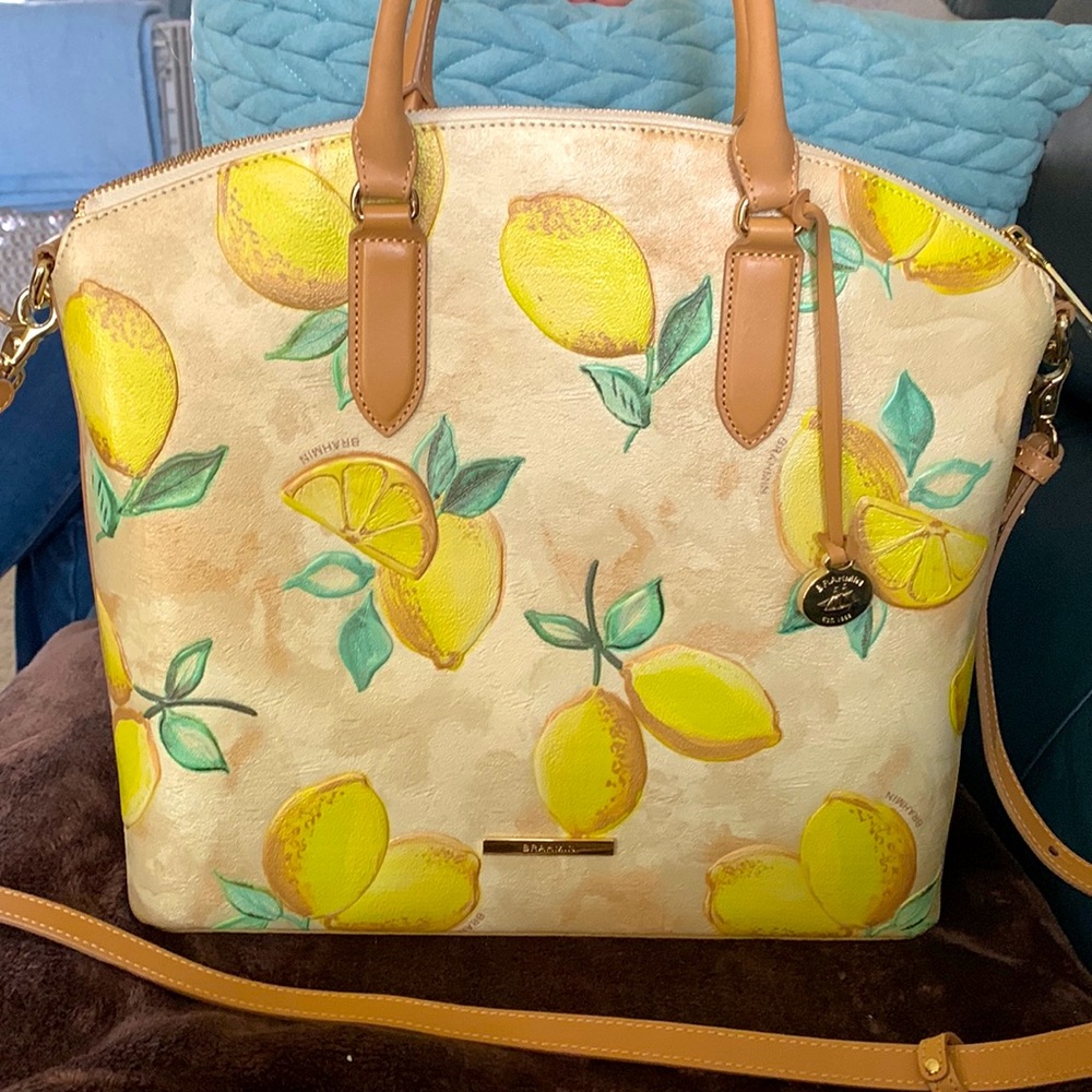 Never been used ! Beautiful Brahmin lemon pattern satchel.Handle/shoulder strap.